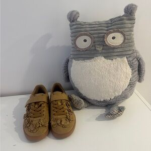 H&am suede flower applique sneakers